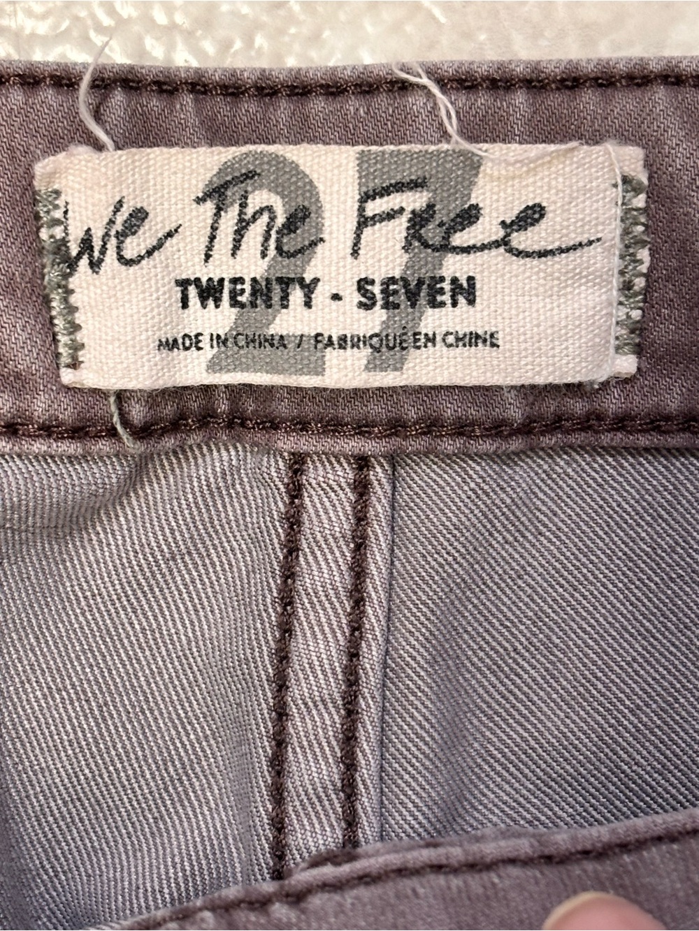 We The Free By Free People Just Float On Dusty Purple Flare Jeans Size 27 - Picture 10 of 10